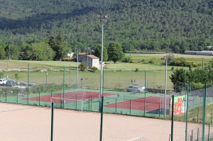 les terrains de tennis